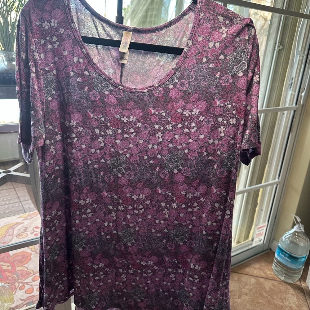 LuLaRoe Short Sleeve Top with Purple Floral Pattern